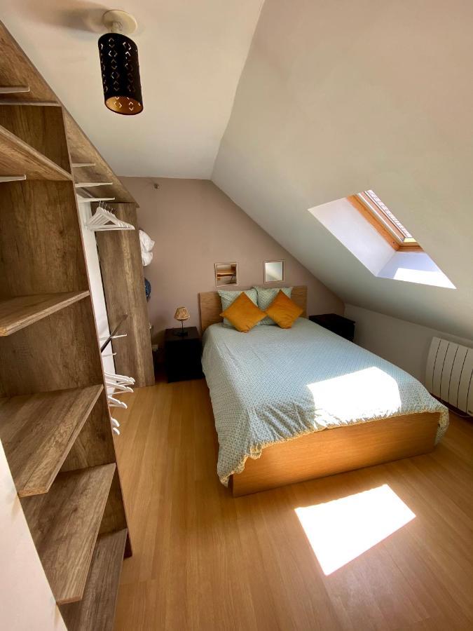 Duplex Proche Centre Ville Compiègne Buitenkant foto